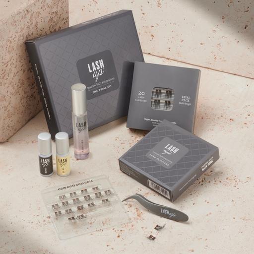 Buy & Sell Blackpool Lancashire - Photos for Lash Up Mina Kit