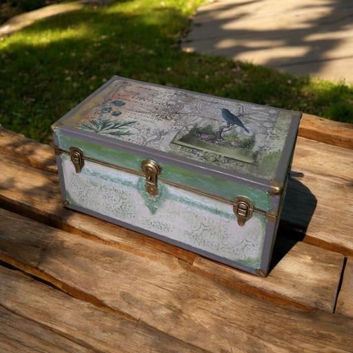 Buy & Sell Leyton East London - Photos for Coffee table Storage box Trunk