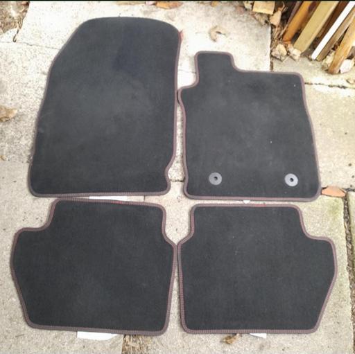 Vehicles Preston South Ribble - Photos for FORD ECOSPORT CAR MATS