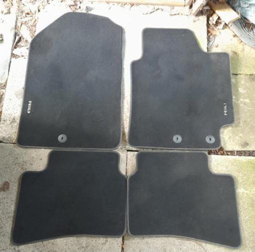 Vehicles Preston South Ribble - Photos for KIA RIO CAR MATS