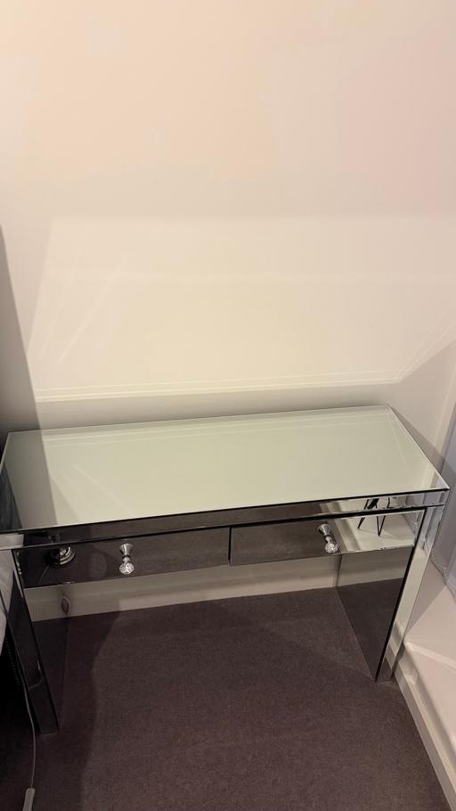 Buy & Sell Leamouth East London - Photos for Mirrored Dressing Table