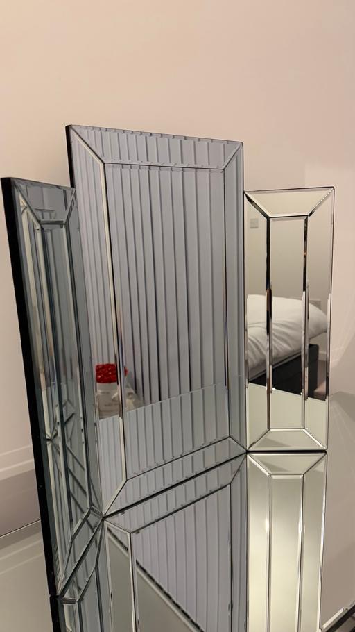 Buy & Sell Leamouth East London - Photos for Dressing Table Mirror - Freestanding