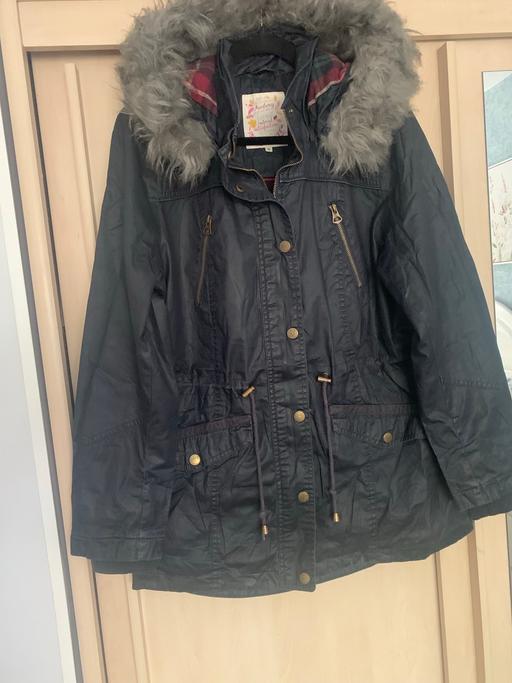 Buy & Sell Woodcross Wolverhampton - Photos for Ladies Mantaray parka coat