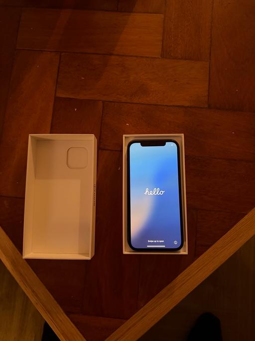 Buy & Sell Willenhall Walsall - Photos for iPhone 12 black 64gb