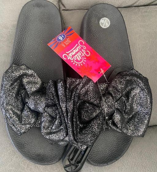 Buy & Sell Yardley Birmingham - Photos for Ladies sliders size 6