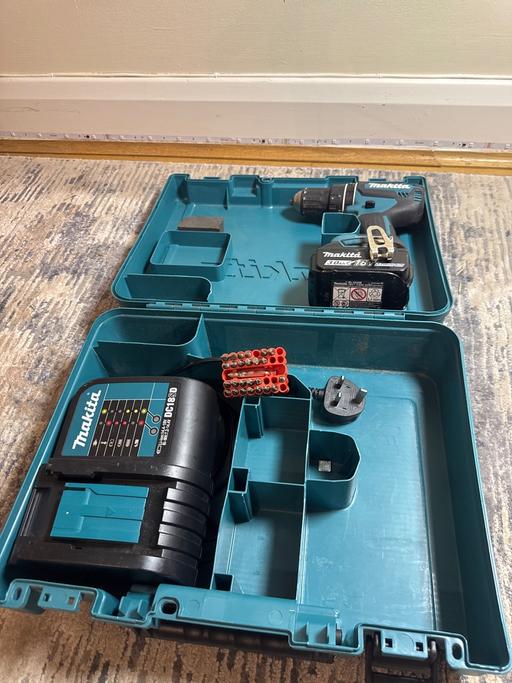 Buy & Sell Dollis Hill North West London - Photos for Makita drill Used only few times