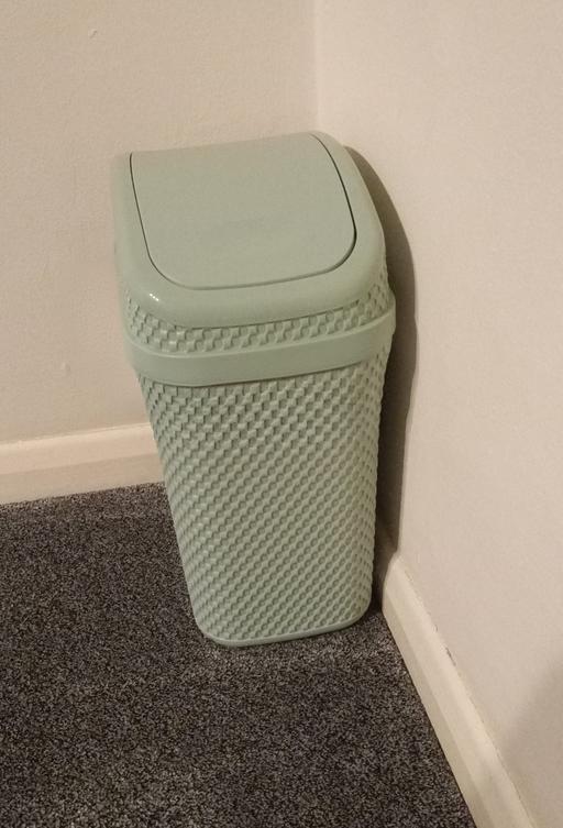 Buy & Sell Stratford Enterprise Park Stratford-on-Avon - Photos for Green waste bin