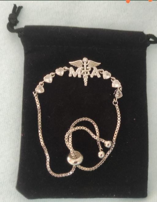 Buy & Sell Grafton Street Industrial Estate West Northamptonshire - Photos for New beautiful bracelet