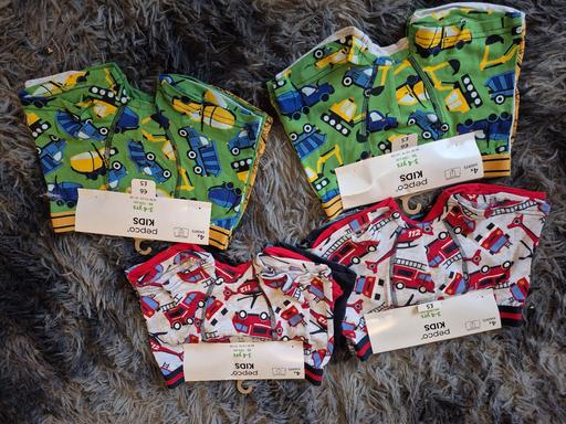 Buy & Sell Chinbrook South East London - Photos for age 3/4 yrs £3 pk 2 £5