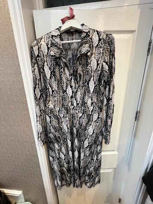 Buy & Sell Sedgley Dudley - Photos for Snake print Dress