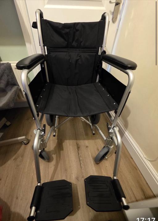 Buy & Sell Aldridge Walsall - Photos for Light weight aluminium wheel 6 months old 