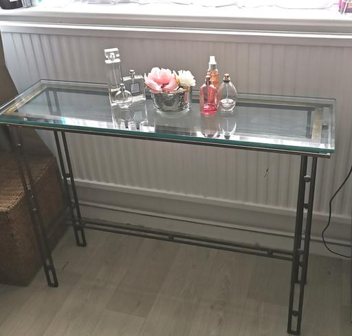 Buy & Sell Borehamwood Hertsmere - Photos for Glass Console table