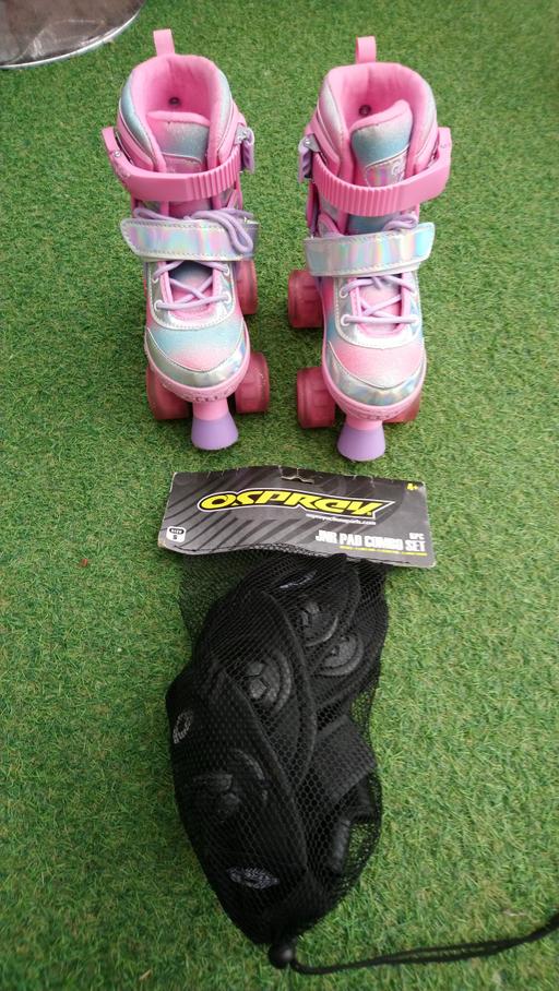 Buy & Sell Dudley Town Centre Dudley - Photos for Childrens Roller Skates (Girls) - Small