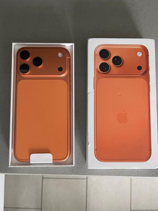 Buy & Sell Clayhill Light Industrial Park Cheshire West and Chester - Photos for iPhone 17 pro max