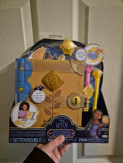 Buy & Sell Crumpsall Manchester - Photos for new Disney Wish Asha's Secret Journal