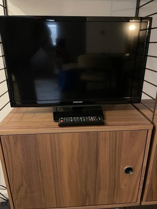 Buy & Sell Queen`s Park North West London - Photos for Samsung TV (small)