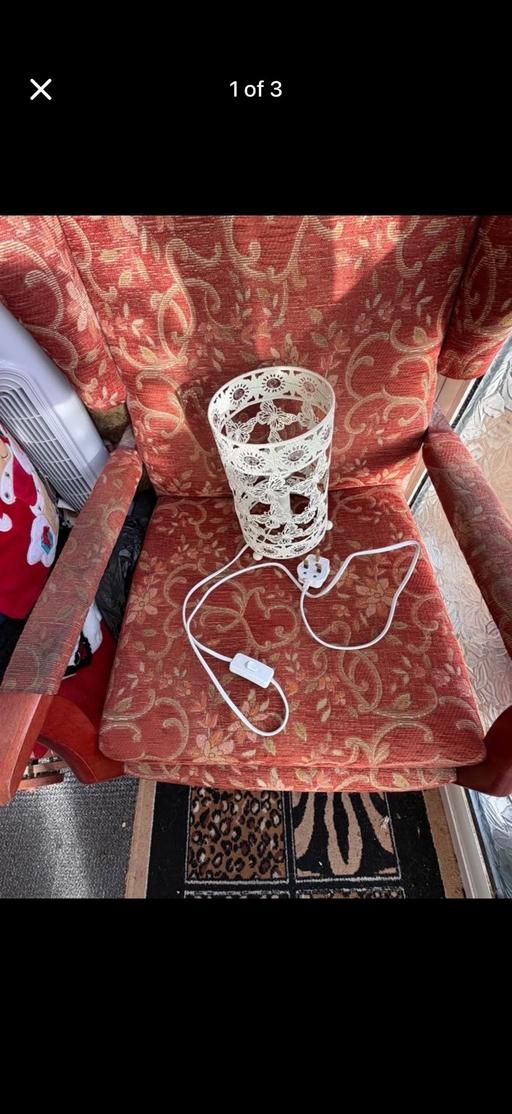 Buy & Sell Kidbrooke South East London - Photos for Butterfly white metal table lamp H10in W6in