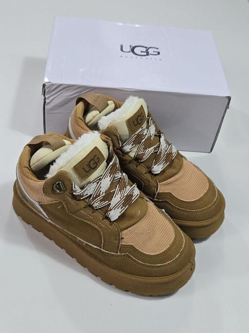 Buy & Sell Barkerend Bradford - Photos for Ugg Lowmel Trainers