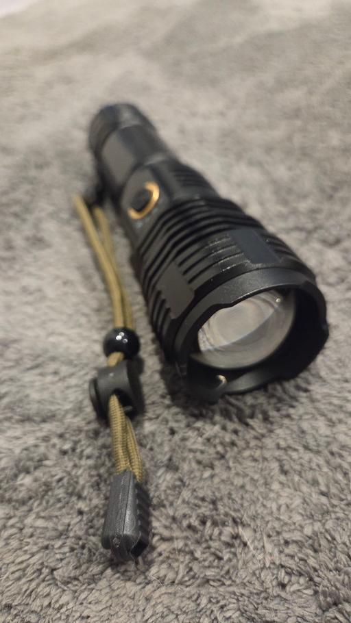 Buy & Sell Northfields Wiltshire - Photos for LED Super Bright, 900000 High Lumens Recharge