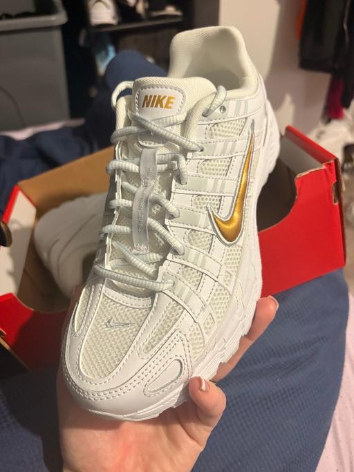 Buy & Sell Heywood Distribution Park Rochdale - Photos for Nike P-6000