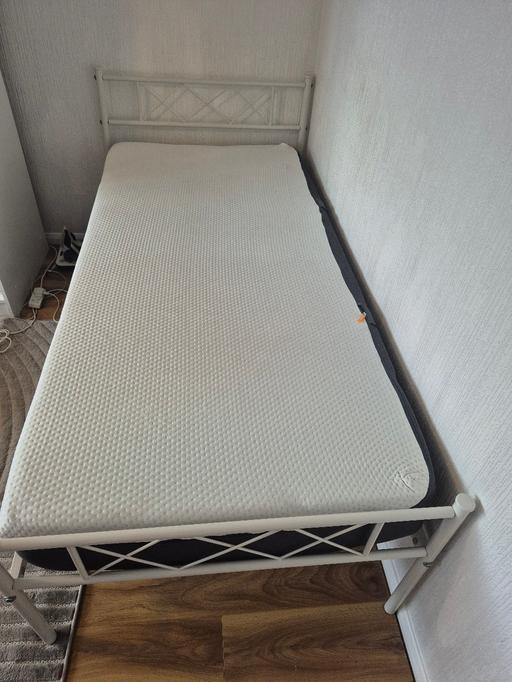 Buy & Sell Hemel Hempstead Industrial Estate Dacorum - Photos for single bed and matress ×2