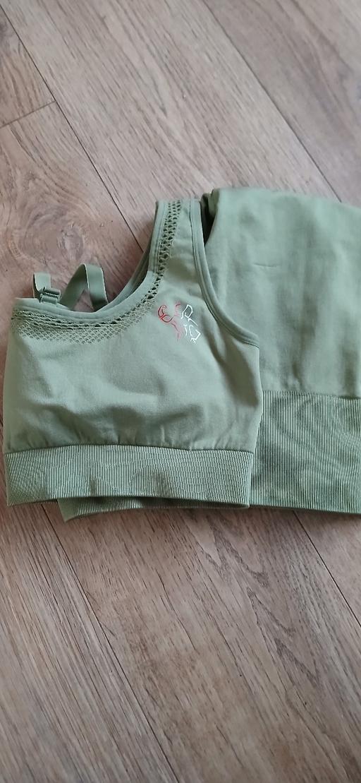 Buy & Sell Selly Oak Birmingham - Photos for Sports Top/Leggings