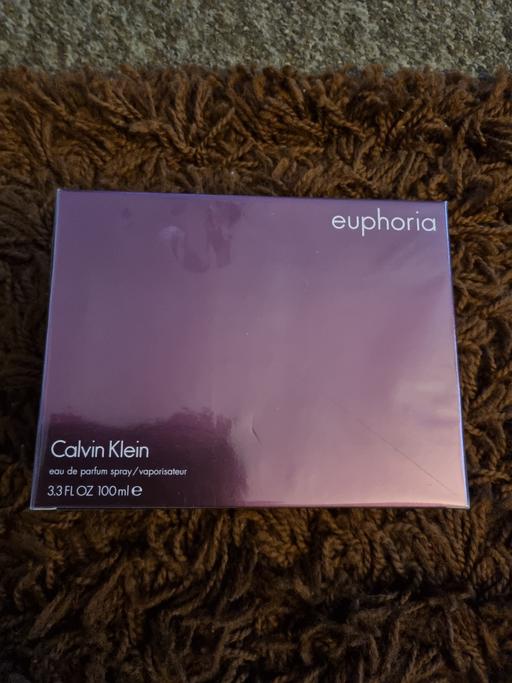 Buy & Sell Grangemouth Falkirk - Photos for perfume