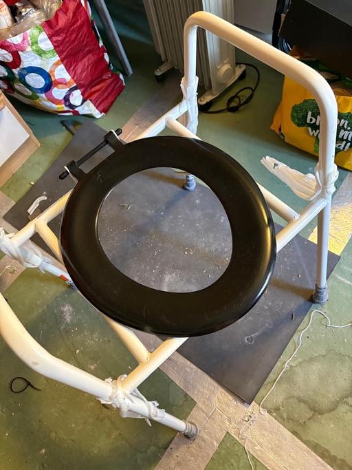 Buy & Sell Shortlands Bromley - Photos for Raised toilet sit