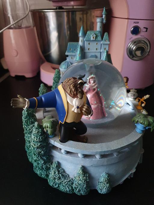 Buy & Sell Upper Gornal Dudley - Photos for large Disney snowglobe beauty and the beast
