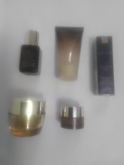 Buy & Sell Neasden North West London - Photos for Estee Lauder 5 piece travel kit New