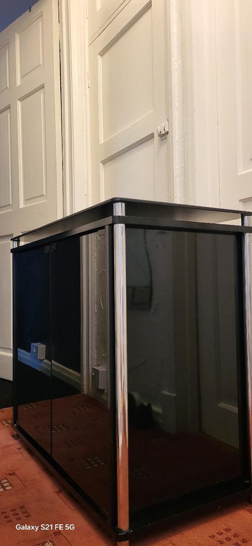 Buy & Sell Bloxwich Walsall - Photos for BLACK GLASS 2 DOOR CABINET