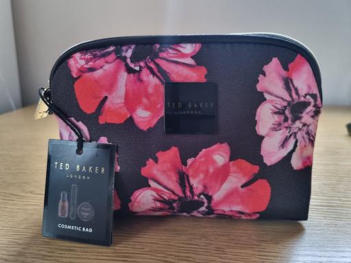 Buy & Sell Burton Latimer North Northamptonshire - Photos for Ted Baker set