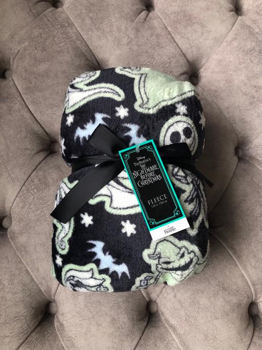 Buy & Sell Roby Knowsley - Photos for Nightmare Before Christmas Fleece Throw