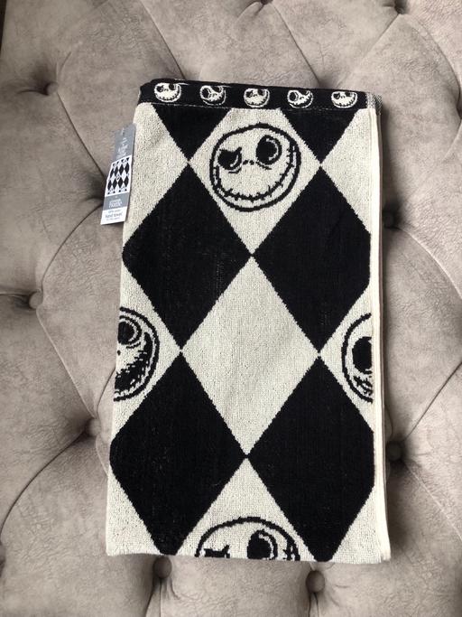 Buy & Sell Roby Knowsley - Photos for Nightmare Before Christmas Hand Towel