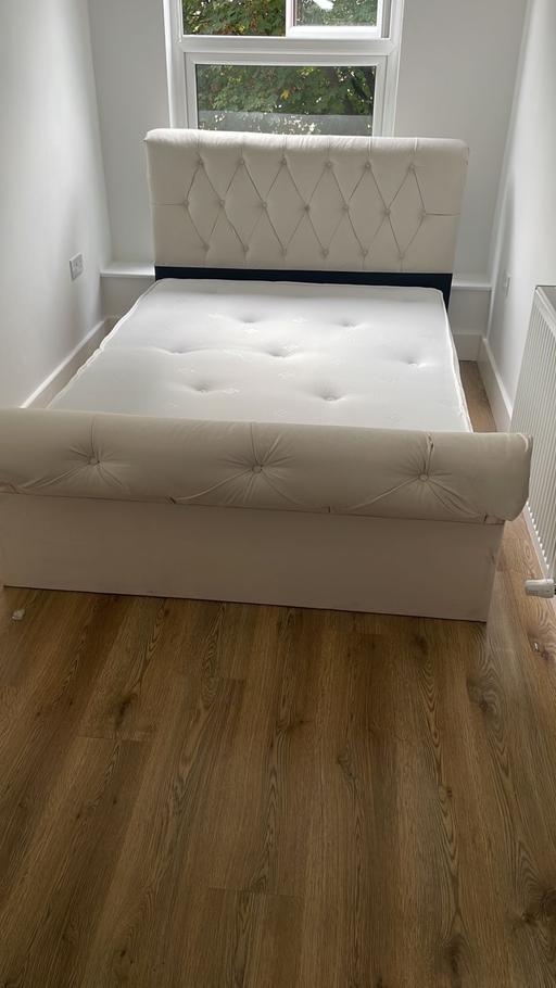 Buy & Sell Gravesend Gravesham - Photos for Double bed beige