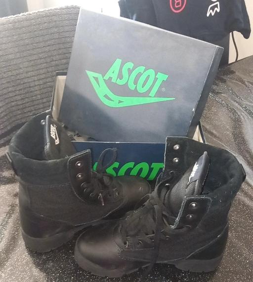 Buy & Sell Smethwick Sandwell - Photos for Boys Ascot boots