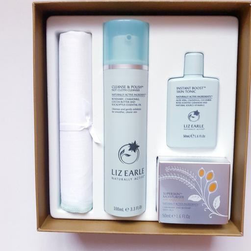 Buy & Sell Sunbury-on-Thames Spelthorne - Photos for Liz Earle Set Every Day Radiant Trio Set