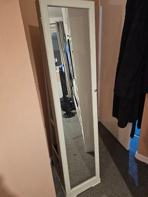 Buy & Sell West Bromwich Sandwell - Photos for Mirror and Jewellery Cabinet
