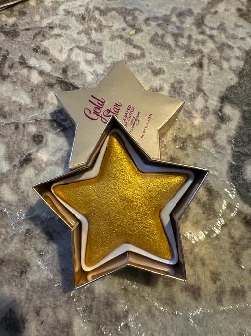 Buy & Sell Tottenham North London - Photos for Revolution Gold Star highlighter