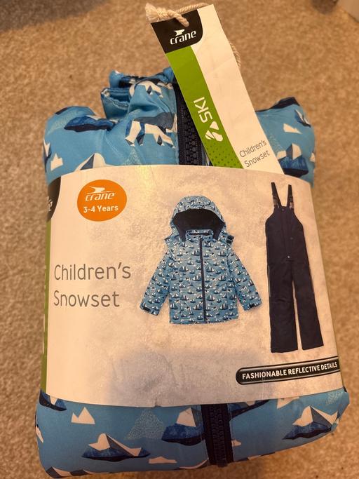 Buy & Sell Bradley Wolverhampton - Photos for Children’s snowsuit.