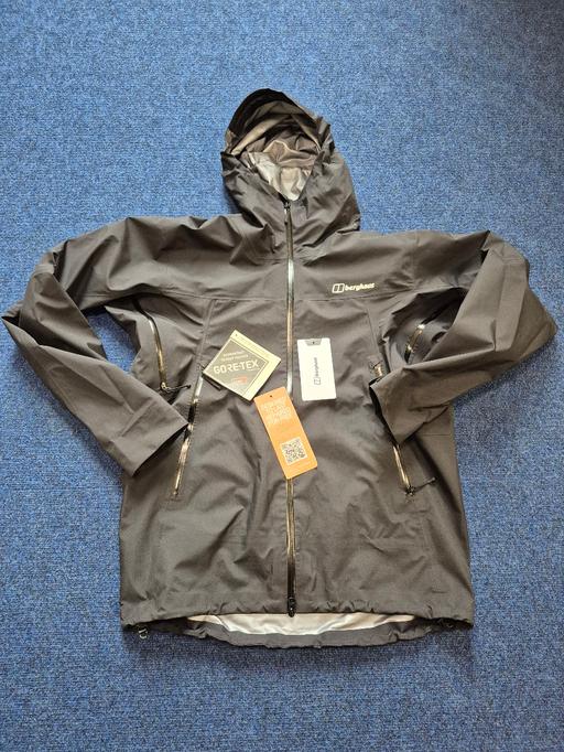 Buy & Sell Sark Guernsey - Photos for Mens Berghaus summit seeker goretex medium