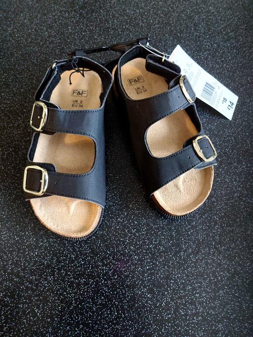 Buy & Sell Woodthorpe Charnwood - Photos for Girls black sandals size 2