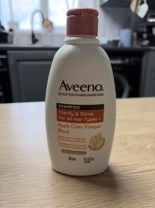 Buy & Sell Duckmanton Chesterfield - Photos for Aveeno shampoo