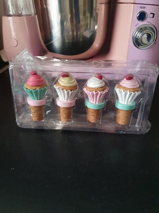 Buy & Sell Upper Gornal Dudley - Photos for novelty cupcake bottle stopper set NEW