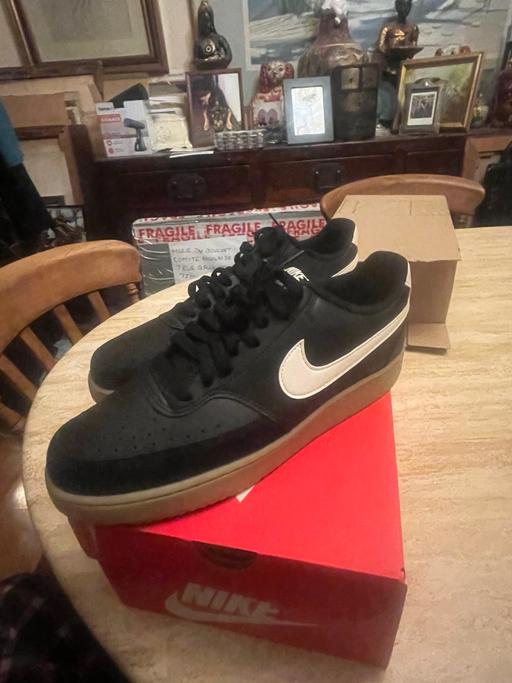 Buy & Sell High Barnet Barnet - Photos for Nike