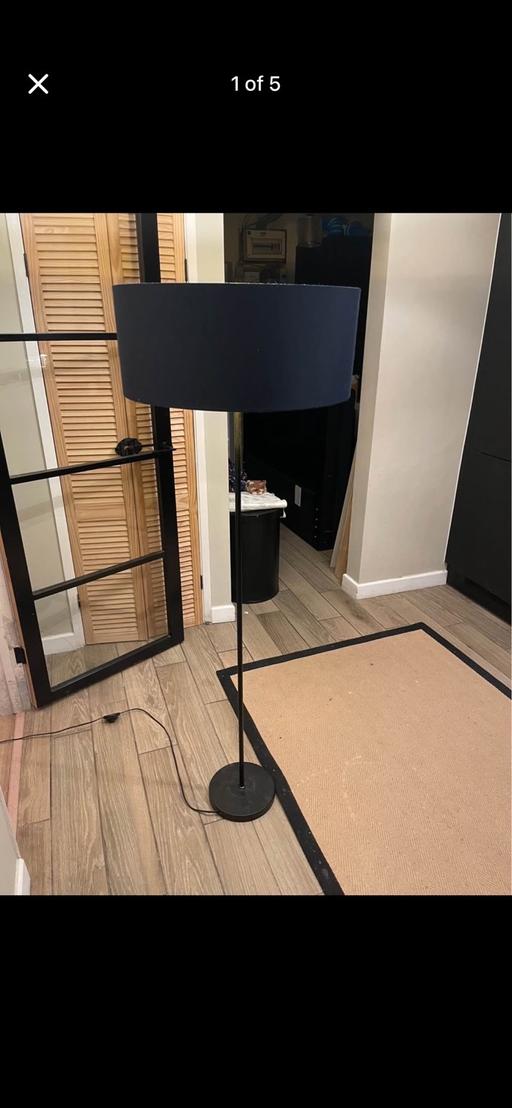 Buy & Sell Bentley Bromsgrove - Photos for Navy blue velvet floor lamp
