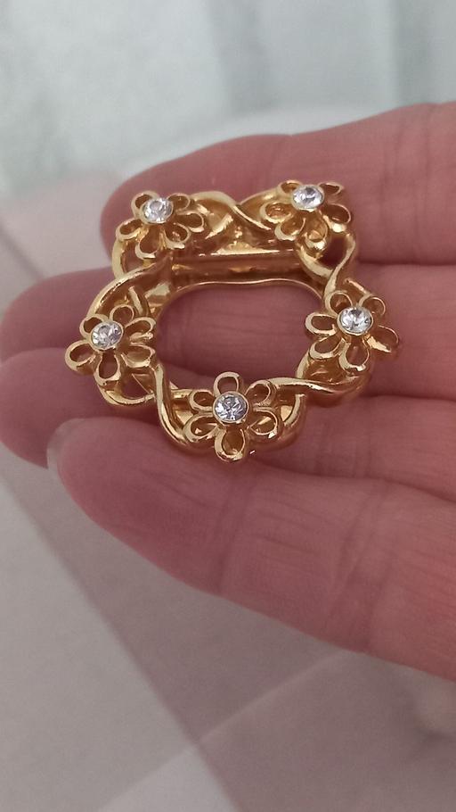 Buy & Sell Berkeley Beverborne Worcester - Photos for vintage scarf clip