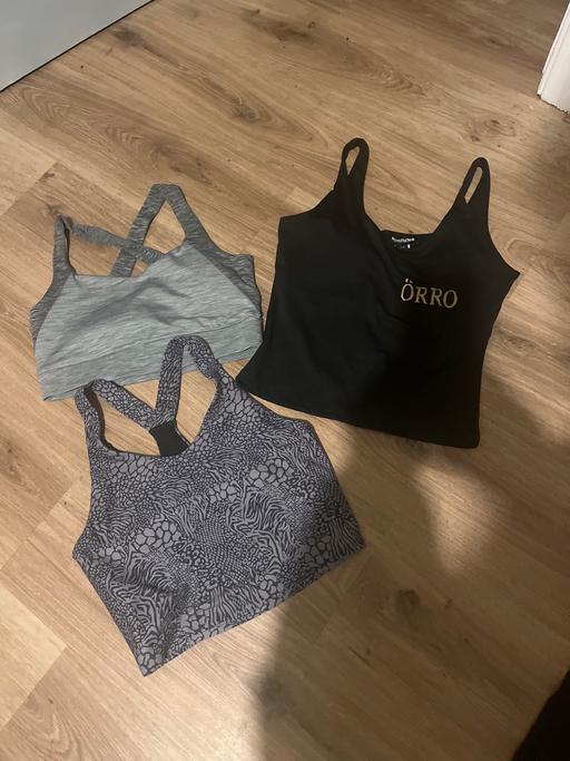 Buy & Sell Cadeby Doncaster - Photos for Ladies size 12 gym top bundle
