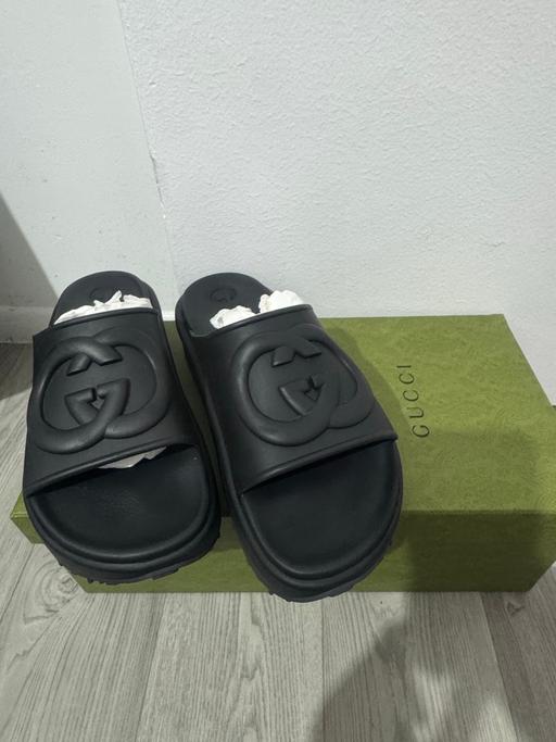 Buy & Sell Mill Hill North West London - Photos for Gucci GG Interlocking Sliders