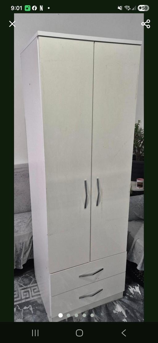 Buy & Sell New Shires Industrial Estate Birmingham - Photos for White wardrobe